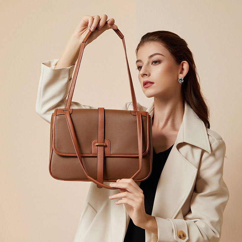 Light luxury bag 2022 new leather women's bag fashion tote bag messenger bag large-capacity one-shoulder underarm messenger bag