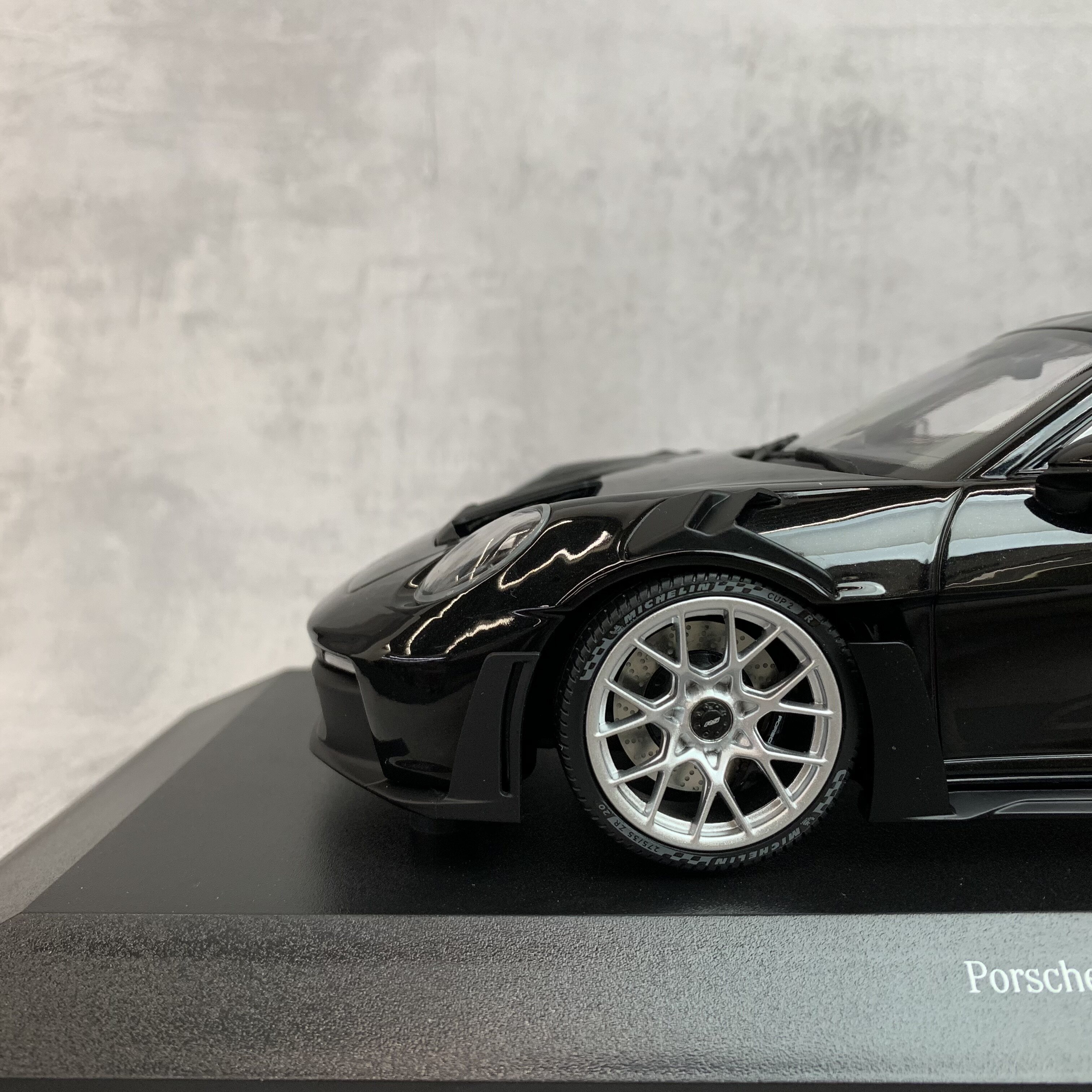 Porsche 911 GT3 RS 2023 – Minichamps 1/18 – Nürburgring Top Gun – Édition Limitée 333 Pcs