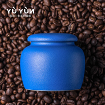 Yuyun tea pot small coffee sealed can ceramic portable tea box mini Klein blue tea can