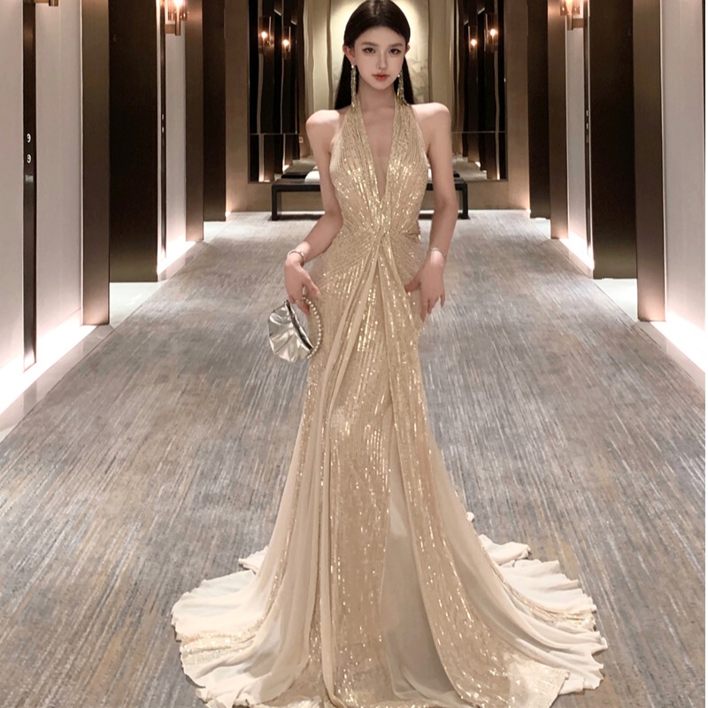 Dinner Party Birthday Dress, Classy Socialite, Classy Elegant, Sparkling Sequined Halterneck Dress, Banquet Long Skirt Dinner Party Birthday Dress, Classy Socialite, Classy Elegant, Sparkling Sequined Halterneck Dress, Banquet Long Skirt