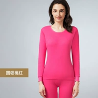 Женский круглый персик шеи