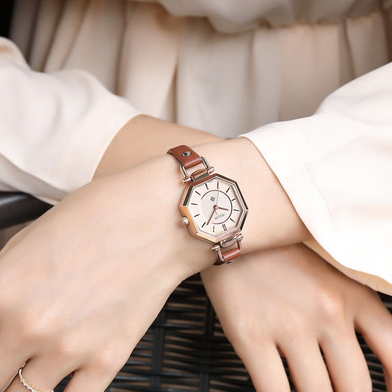 Watch women square temperament small lavish high-sensing belt small waterproof girls retro quartz watch