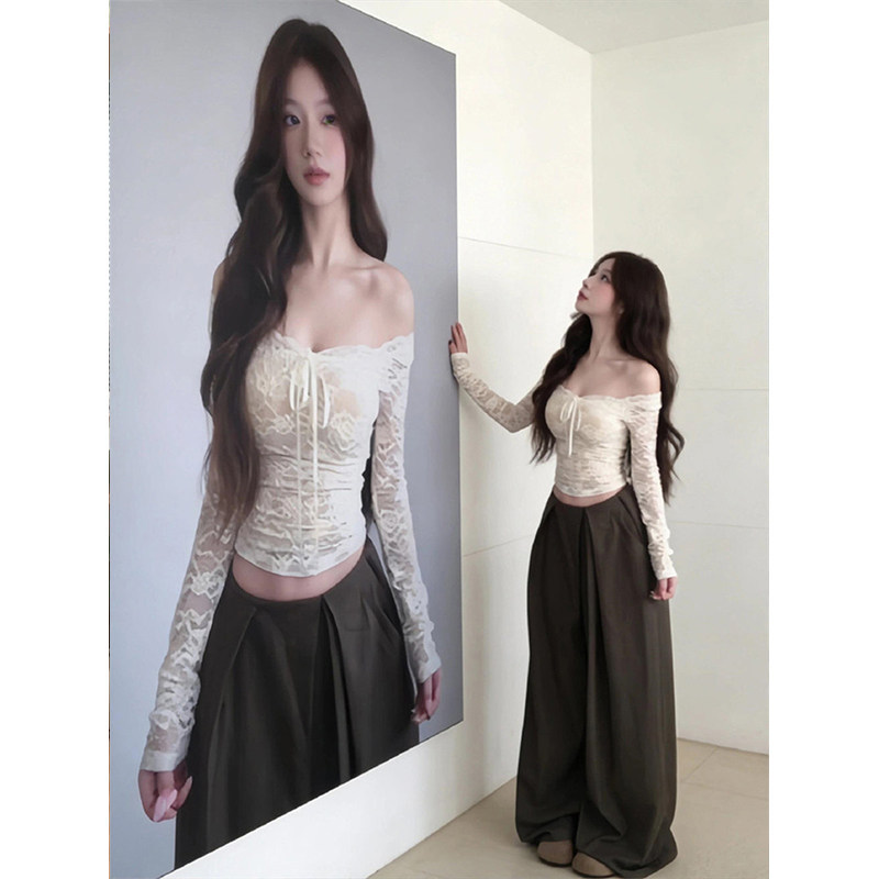 Spicy Girl White Lace Off-Shoulder Long-Sleeve T-Shirt for Women, Spring and Autumn Base Layer, Petite Waist-Cinching Short Top