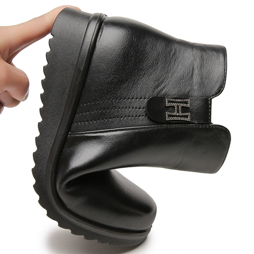 Зимняя нескользящая флисовая обувь для матери, удерживающие тепло короткие сапоги для кожаной обуви, для среднего возраста