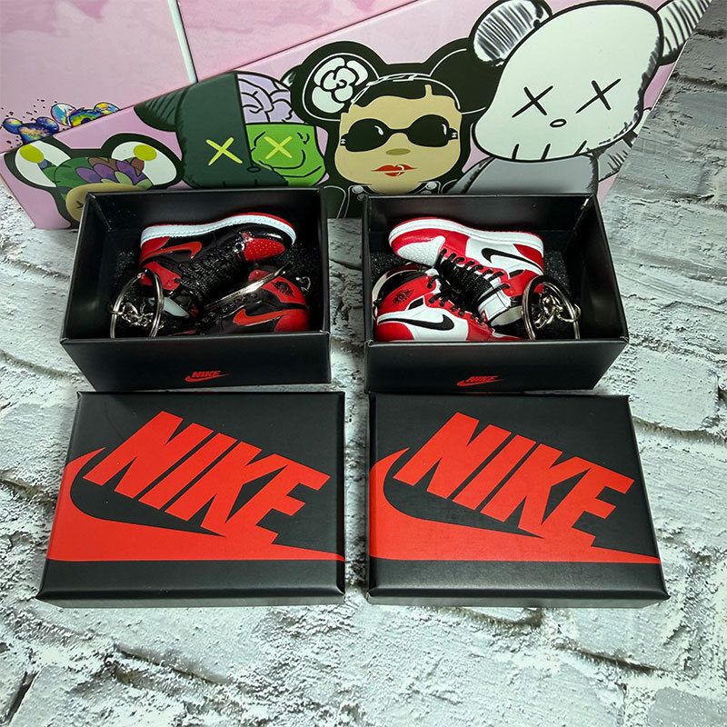 A Pair of Aj Shoe Model Keychains Shoe Box Series 3D Mini Shoe Model Set Key Ring Car Bag Pendant