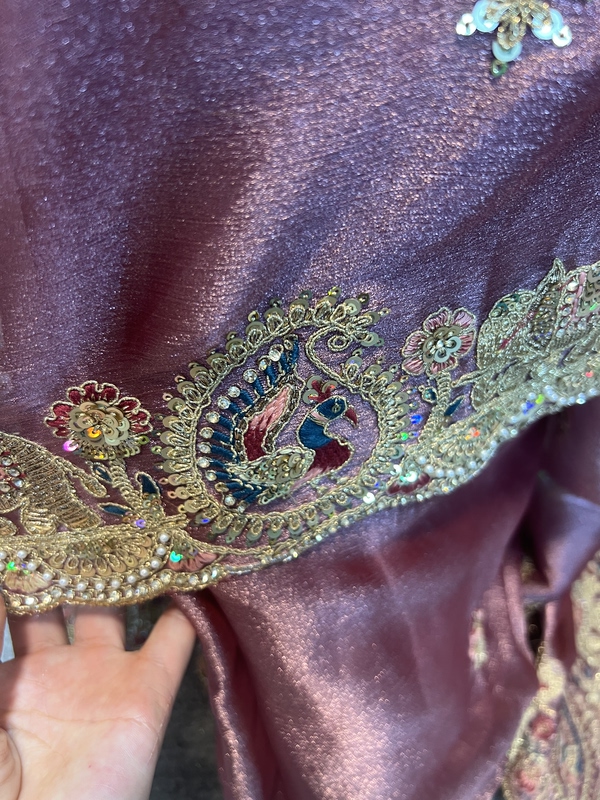 India's 6m Most Popular Sarees, Wedding Dresses, and Stage Costumes