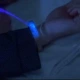 Một nghìn lẻ một đêm Dili Hot Ba Ling Ling bảy với chiếc vòng tay mơ ước Baihai Dunlun đôi trang sức dạ quang vòng huyết long