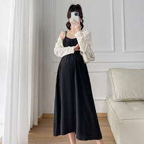 High-end hot mom maternity wear summer dress new temperament slim long skirt Korean style black V-neck suspender skirt trendy