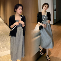 Maternity dress summer fashion suit knitted cardigan suspender skirt two-piece square collar Plaid long skirt Net Red