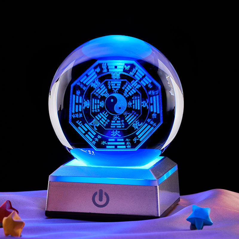 太極八卦光るクリスタルボール 3D内部彫刻ナイトライトオーナメント 誕生日プレゼント 七夕祭りクリエイティブオーナメント
