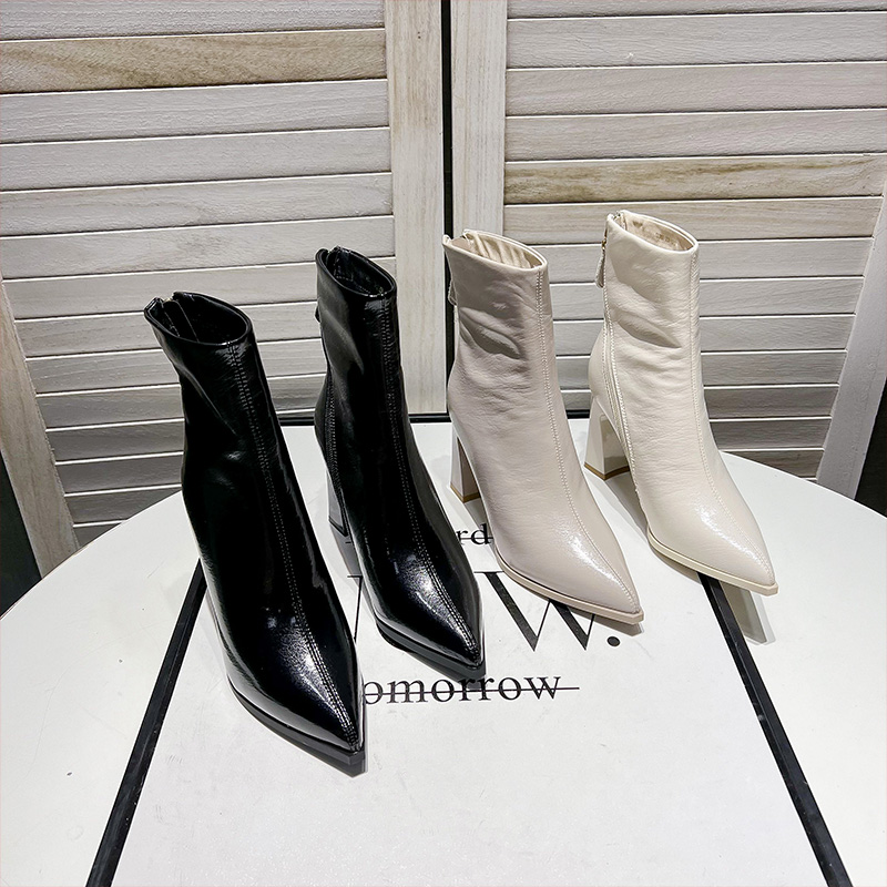 Купить Короткие сапоги с заостренным носом на высоком каблуке, ботинки ...