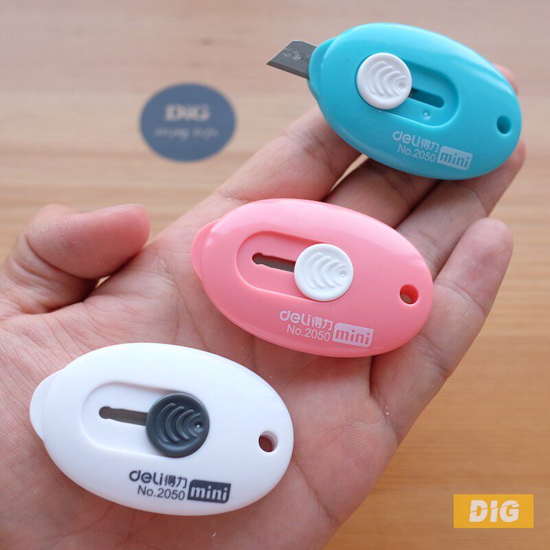 Deli right-hand man | Megworker knife unsealed package food bag knife small knife quality alloy steel material blade