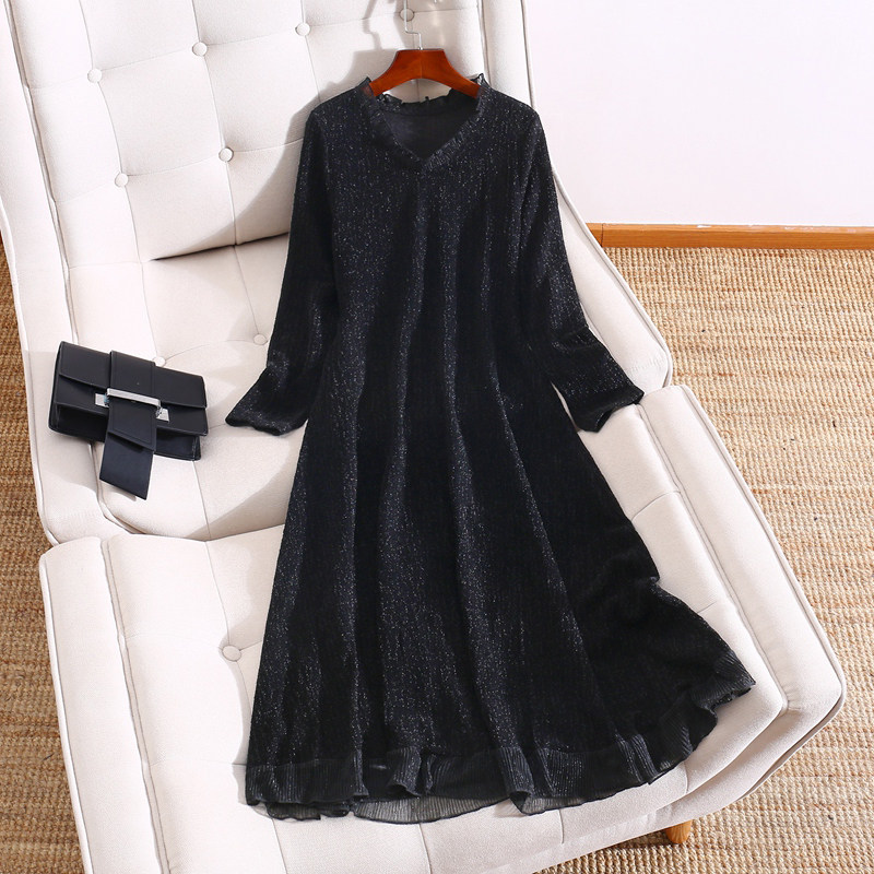 2022 new large size women's clothing spring temperament foreign dress Fat younger sister Hide Meat with slim fit for underdress 200 catty