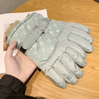 Гороховый зеленый цвет