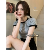 Короткая летняя приятная телу футболка с коротким рукавом, городской стиль