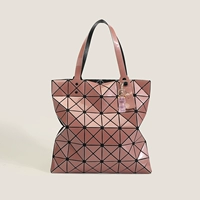 Розовый розовый (отправьте хрустальный медведь)