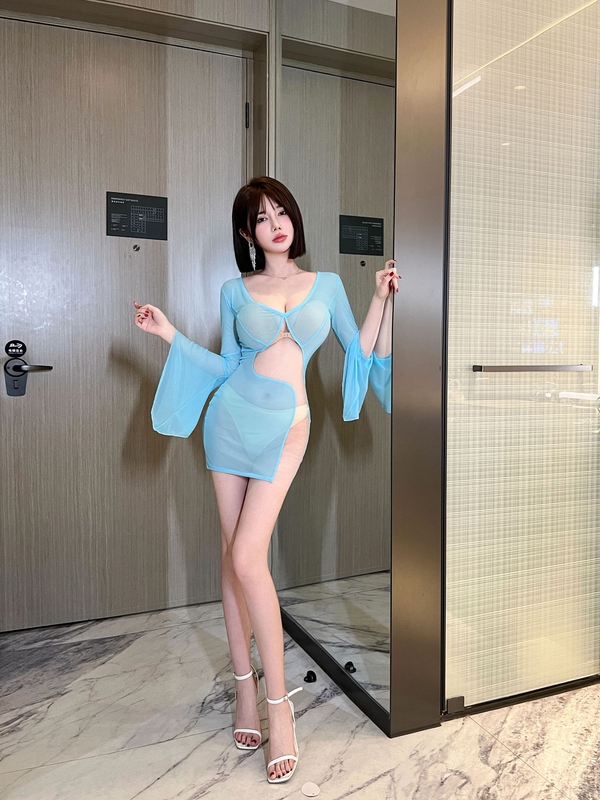 Nightclub Mesh See-Through Irregular Design Slimming Dress 2025 Summer and Autumn New Long-Sleeved Nightclub Work Clothes