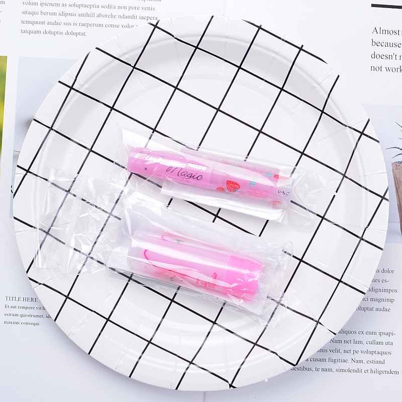 Thai Mistine Honey SATINIQUE Size Strawberry Color Moisturizing Moisturizing Long Lip Balm Women Lipstick