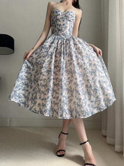 HOUSE抹胸束腰鱼骨裙青花瓷清冷御姐风法式小香风纯欲碎花连衣裙