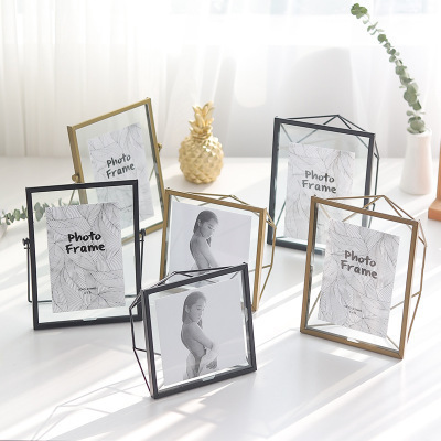 Scandinavian Creative ins Desktop Ornaments Geometric Metallic Glass Photo Frame Iron Art Photo Decoration Stand