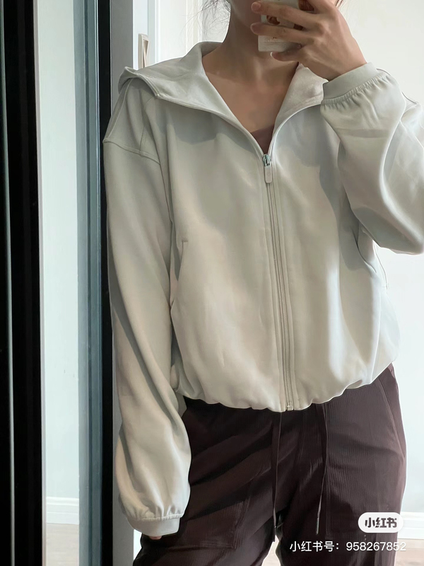 Domestic In-Stock~Lululemon Softstreme Full Zip Short Women's Zip-Up Hoodie