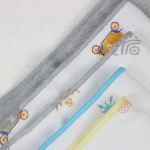 Детский марлевый слюнявчик, шарф, нагрудник