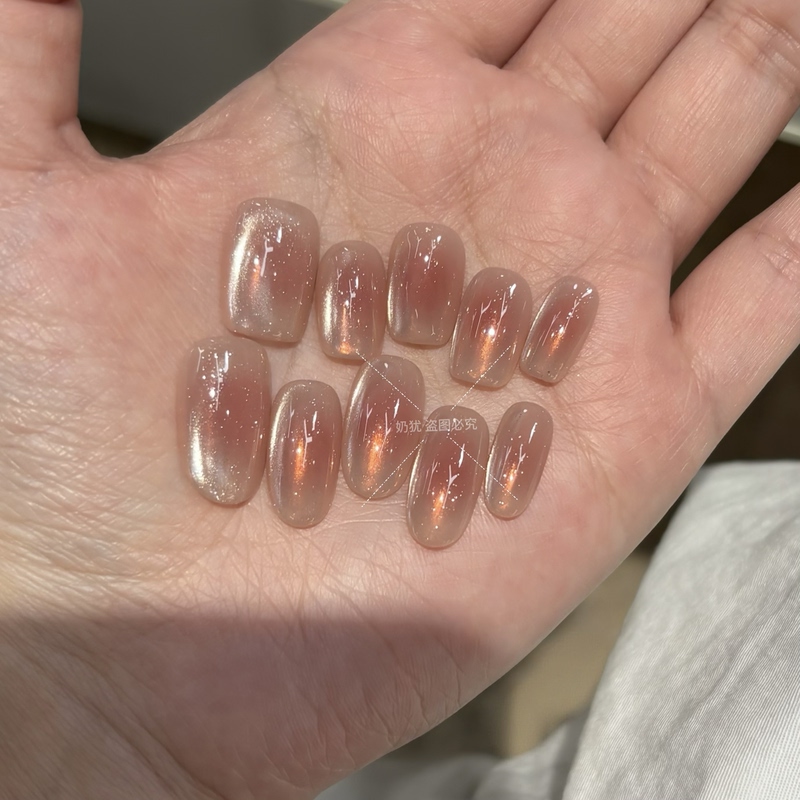 【Shimmering Colors】High-Quality Sunset Aurora Blush Orange Cat Eye Handmade Press-On Nails for a Fairer Complexion