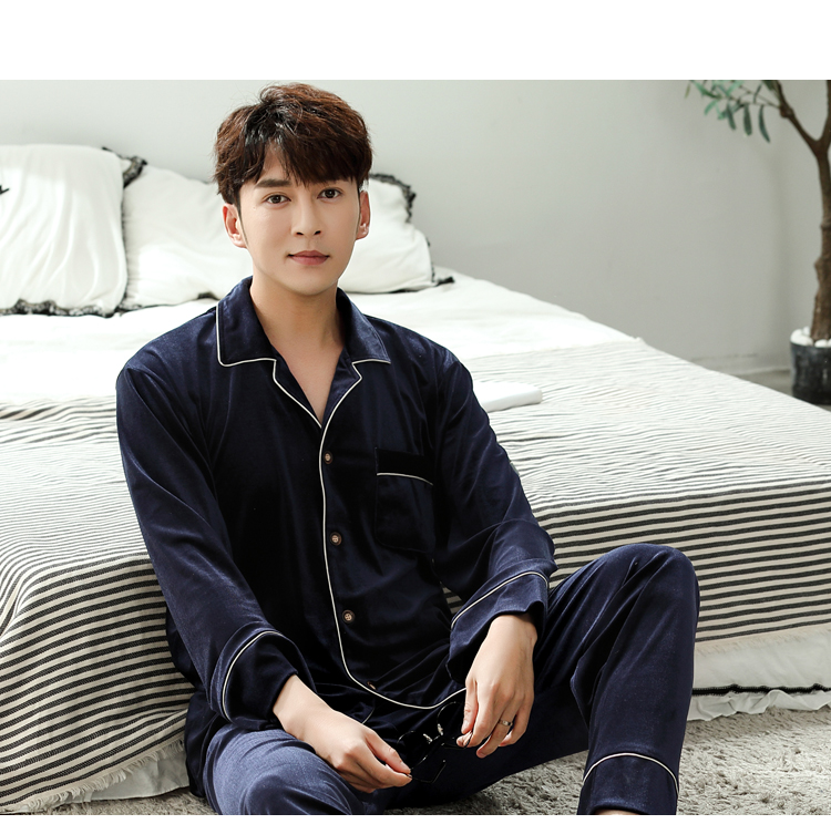 Đồ ngủ nam dài tay nhung vàng dày lên tuổi trẻ trong mùa xuân và mùa thu ngỗng xuống san hô cashmere ấm áp phục vụ nhà đồ mặc nhà