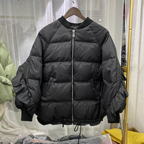 2020 winter small wooden ear down jacket womens short East Gate loose baseball suit fashion Korean New Tide