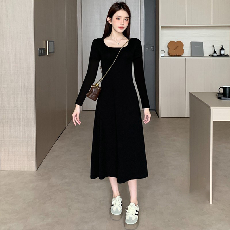 Black Long-Sleeved Square-Neck Dress, Feminine Long Dress, 2026 Spring New Style, Slim Fit, Hepburn Style Little Black Dress