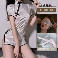 Белое ципао, штаны, повязка для глаз, колготки