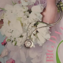 Fudaseng 18K gold 150 points diamond pendant diamond necklace womens platinum single diamond inlaid masonry choker