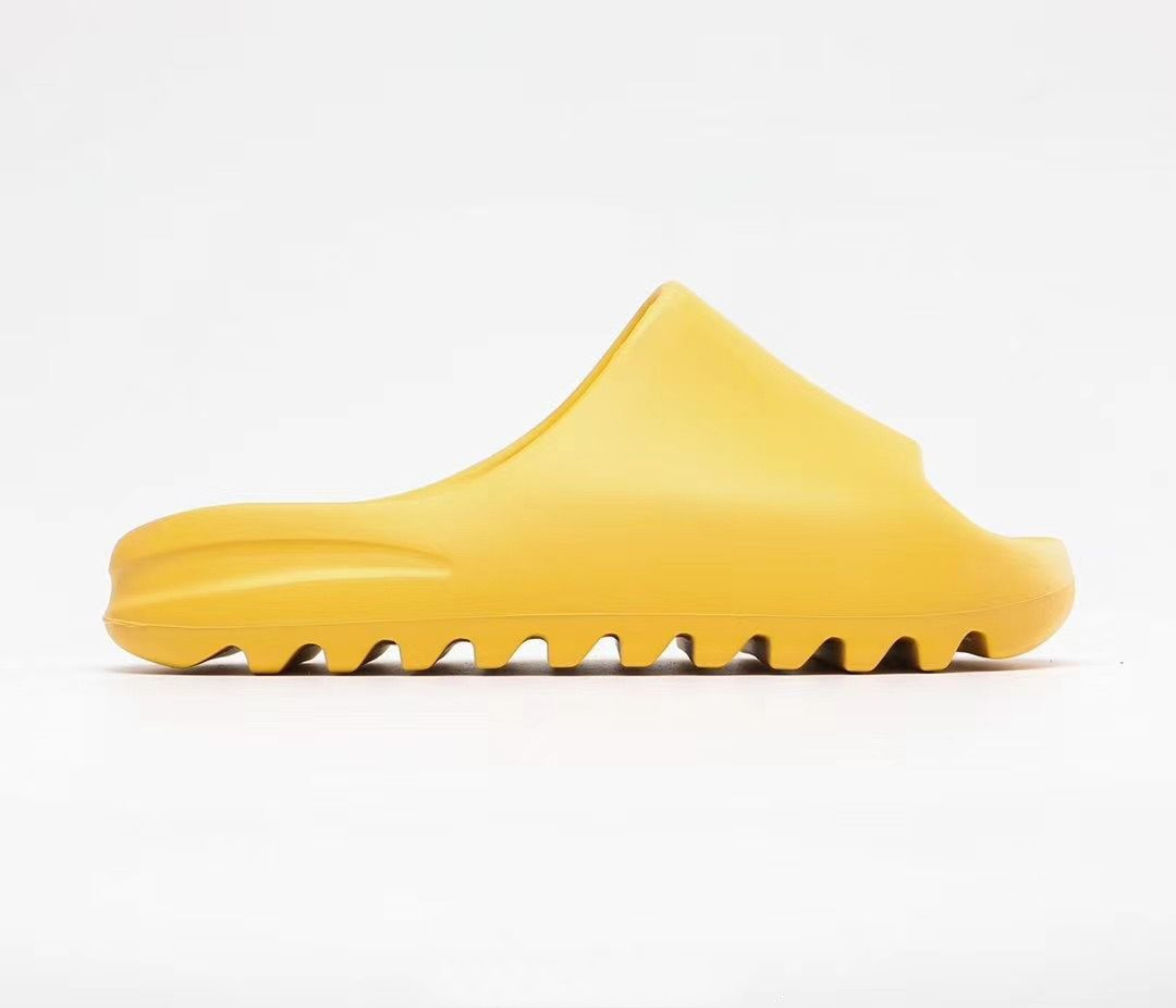 Sand-yellow ColorPutian Coconut slipper male summer Wear out soft sole non-slip motion Sandals yeezy   slide lovers Sandals female