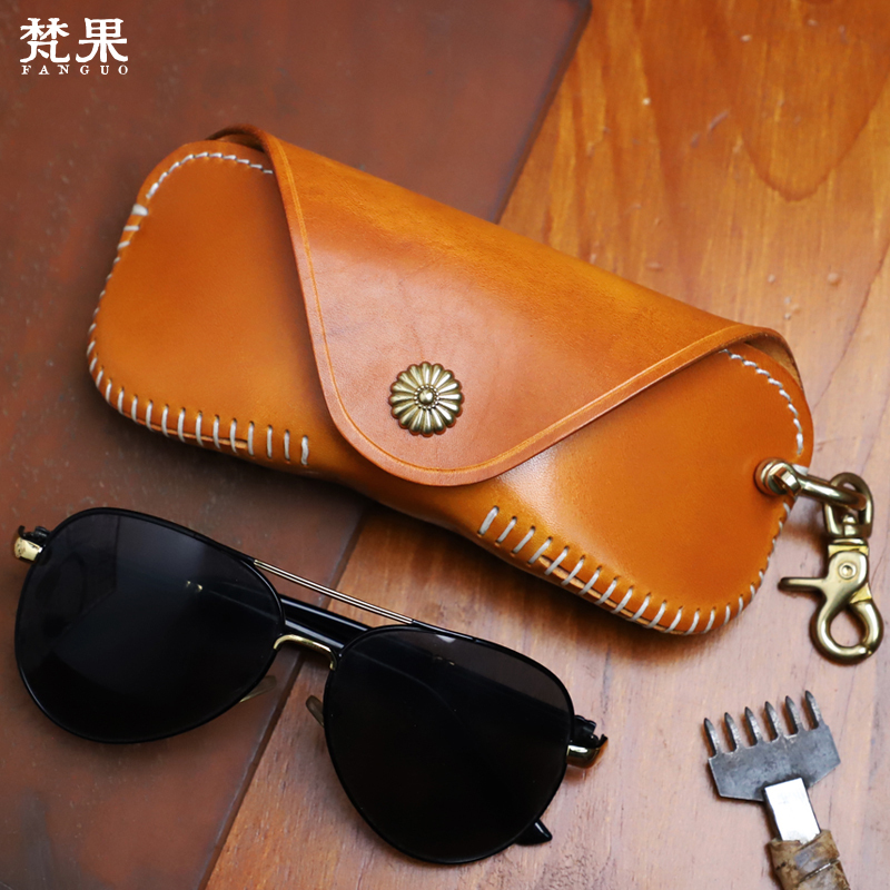 Handmade Vintage First-Layer Cowhide Portable Glasses Case, Waist-Hanging Genuine Leather Pressure-Resistant Myopia Glasses Storage Box, Sunglasses Bag