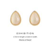 ExhibitioN advanced sense jade water drops simple Net red earrings retro harbor style earrings earrings without ear hole ear clip