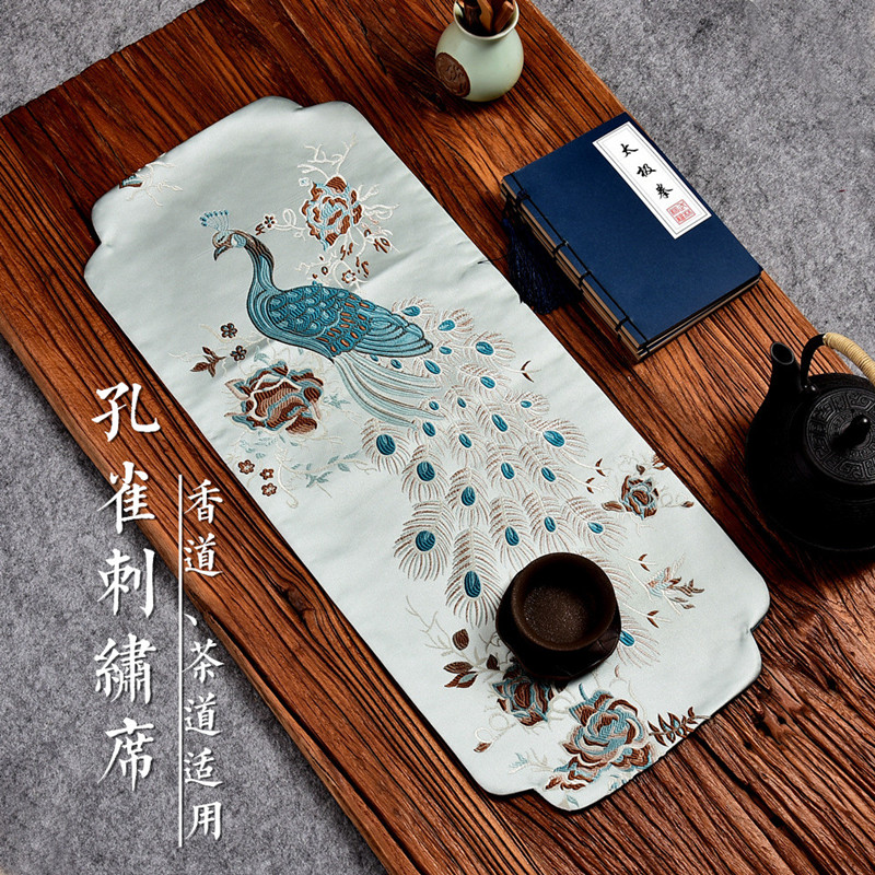 Peacock embroidered fragrant mat tea XI Palace Tinder chambergine with culture brocade Chambergine Culture Brocade Knitwear Knitwear with a padded cloth cushion