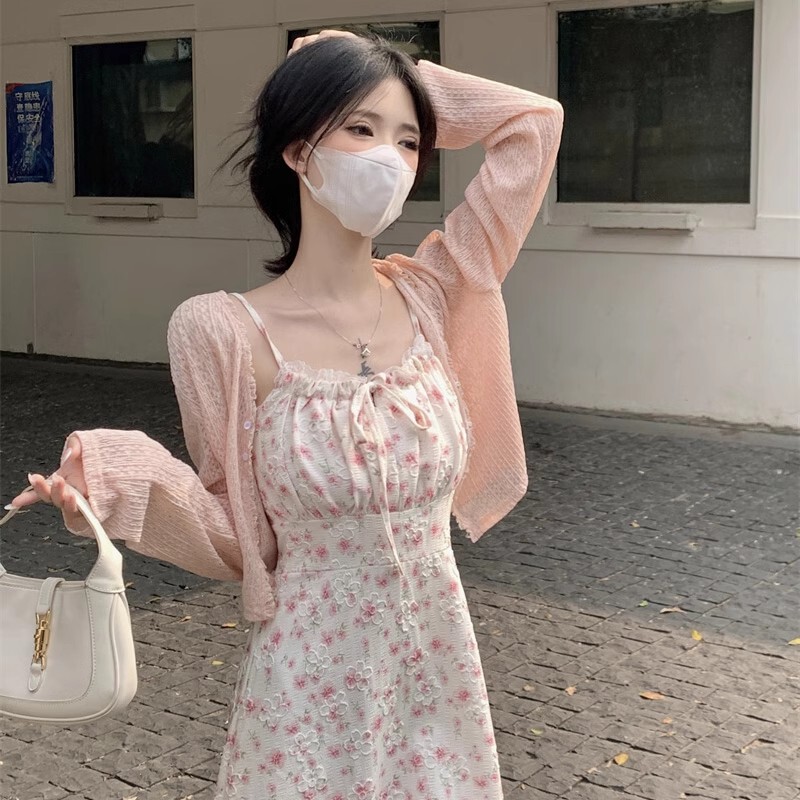 Light Pink Short Sun Protection Cardigan for Women, Spring and Summer Thin Gauze Outerwear, Small Shawl, Dopamine Vest, Knitted Top