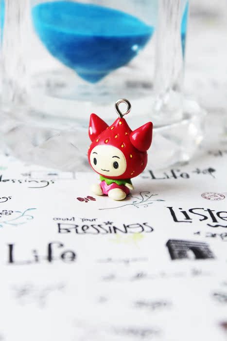 Figurine manga fille aux fraises - Ref 2699903 Image 5