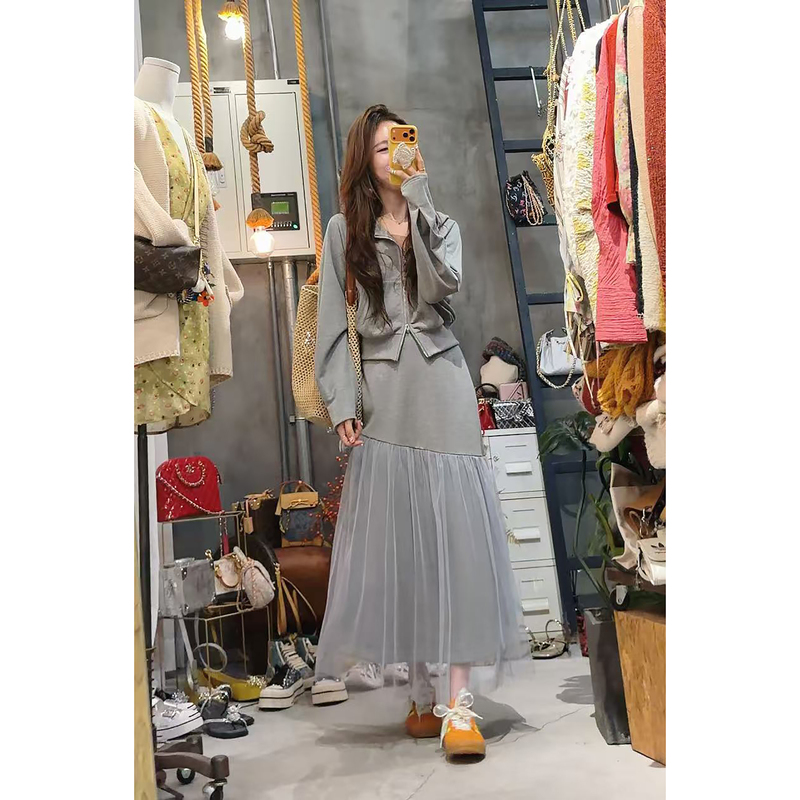 Suraoni Wears a Korean-Style Casual Sweatshirt Cardigan + Spliced Mesh Skirt Set Q60826214 Suraoni Wears a Korean-Style Casual Sweatshirt Cardigan + Spliced Mesh Skirt Set Q60826214