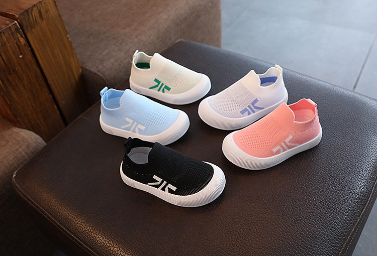 Детский сад комнатный Обувь 2024 весна удар Толкать ребенок холст обувь ребенок воздухопроницаемый легкий скольжение мальчиков обувь 