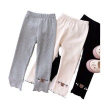 2024 New Spring and Autumn Leggings for Baby Girls Western Style Girls Embroidered Pants Childrens Versatile Long Pants for Outerwear