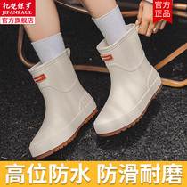 Summer rain boots for women 2024 new fashion adult water shoes non-slip outer wear thick-soled kitchen car wash work rubber shoes