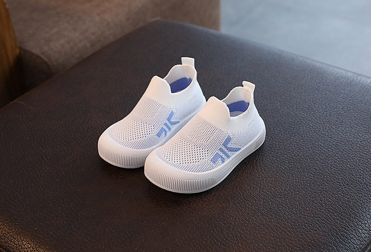 Детский сад комнатный Обувь 2024 весна удар Толкать ребенок холст обувь ребенок воздухопроницаемый легкий скольжение мальчиков обувь 