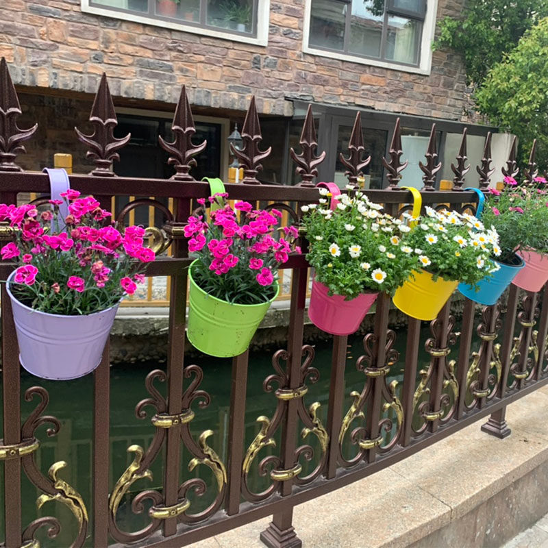 Balcony guardrail fence hanging bucket flower pot hanging pot pastoral home accessories hanging pot creative iron flower pot succulent potted plant