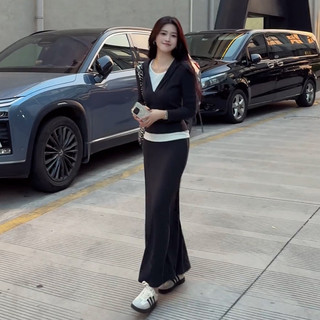 French-Style High-End Two-Piece Dress for Women, Spring 2026 New Design, Suitable for Petite Figures, Complete Outfit