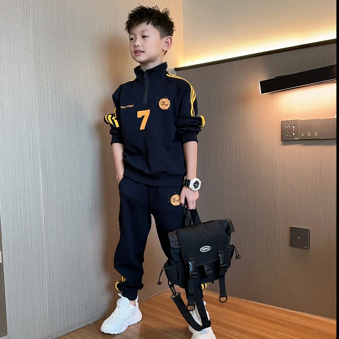 Спортивная одежда для мальчиков плюс бархатный свитер, осенне-зимний костюм нового стиля для мальчиков в западном стиле, красивый и модный костюм-двойка