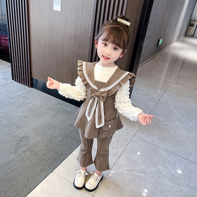 2023 new children's clothing net red children's clothing spring Korean version of the three-piece suit for girls