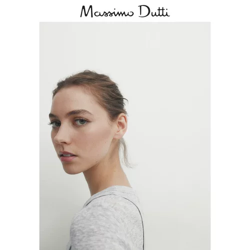 Massimo Dutti, осенний минималистичный дизайнерский лонгслив для отдыха, приятная телу футболка, 2023, облегающий крой, тренд сезона
