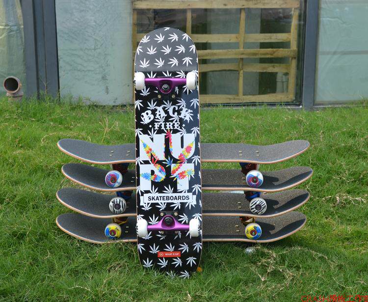 Skateboard pour femme homme CRASH - Ref 2599632 Image 33