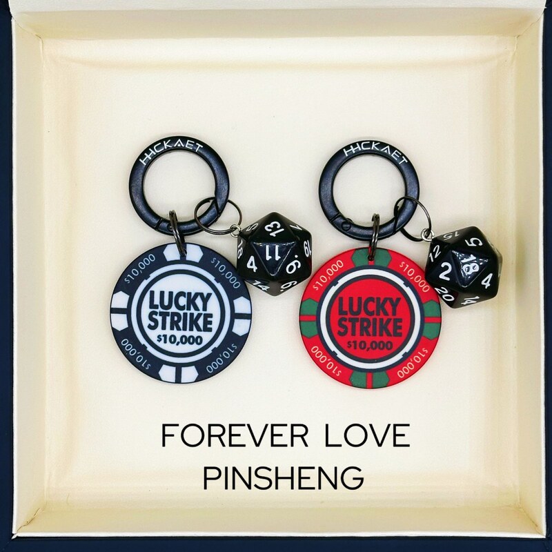 Luckystrike Ceramic Chip Dice ins Wind Keychain Smoked Black Metallic Pendant Personalized Accessories